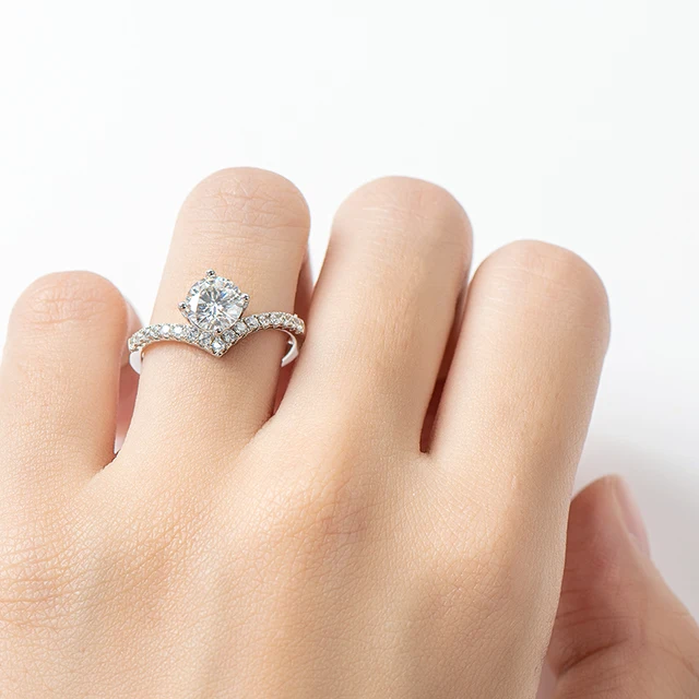 Elegant 925 Silver 1ct Moissanite Diamond Ring – 6.5mm Sparkle