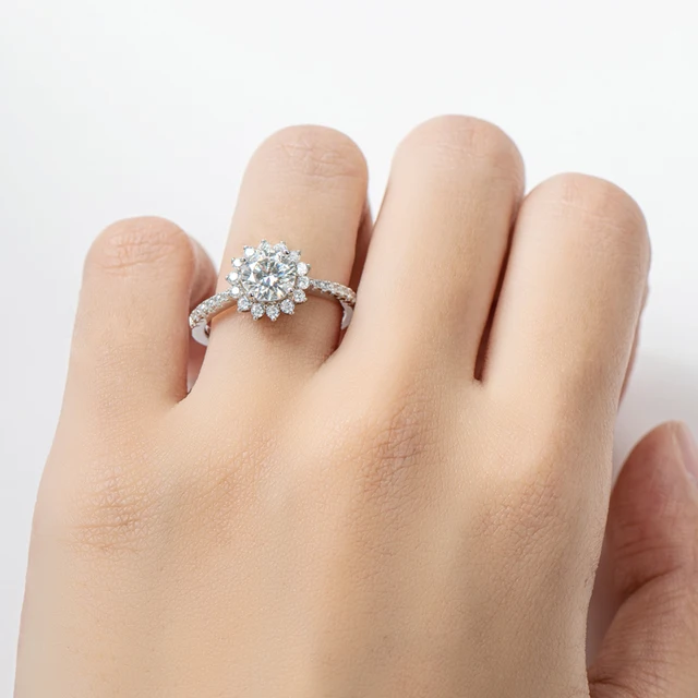 925 Silver 1ct 6.5mm Moissanite Diamond Ring – Elegant & Stunning
