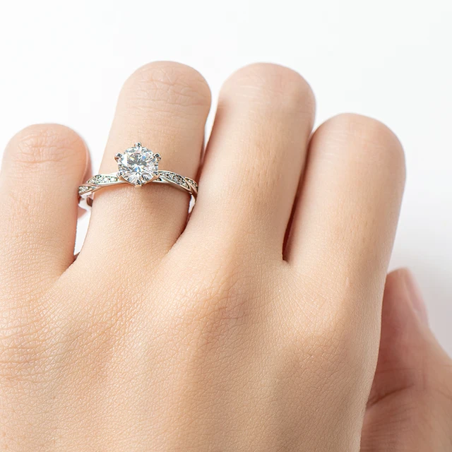 925 Silver 1ct 6.5mm Moissanite Diamond Ring: Elegant & Timeless