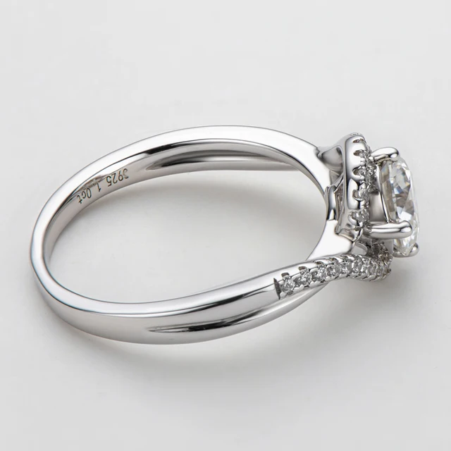 Elegant 925 Silver 1ct Moissanite Diamond Ring for Timeless Beauty