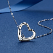 0.45Ct 2.3mm Heart Moissanite Diamond Pendant Necklace