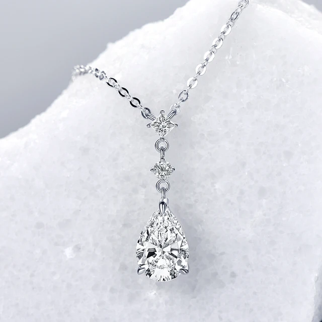2Ct 7×10mm pear Moissanite Diamond Pendant Necklace