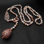 Rose gold plated pearl necklace