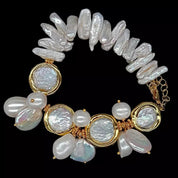 White irregular pearl bracelet