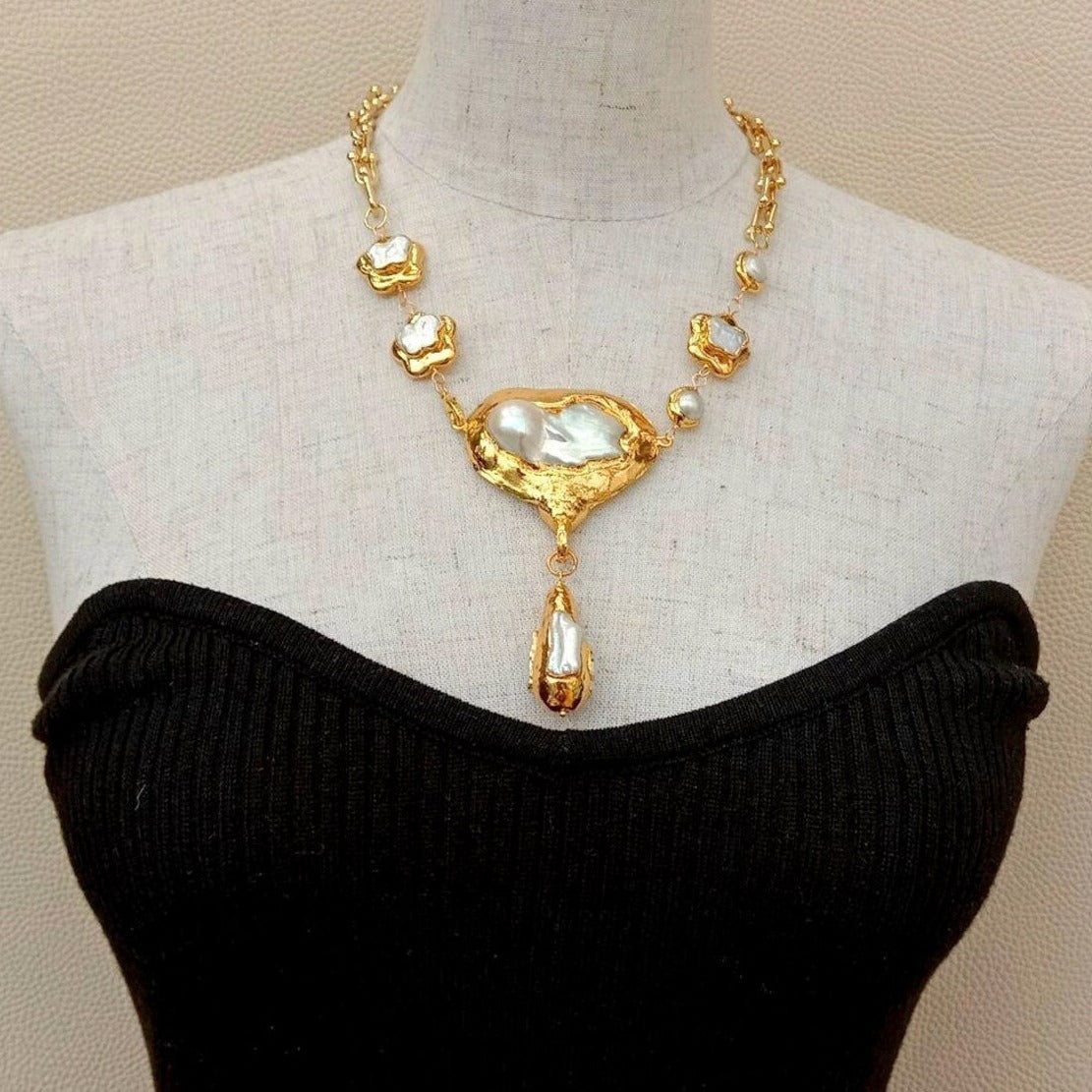 Cultured  white keshi freshwater flower pearl pendent necklace 20"