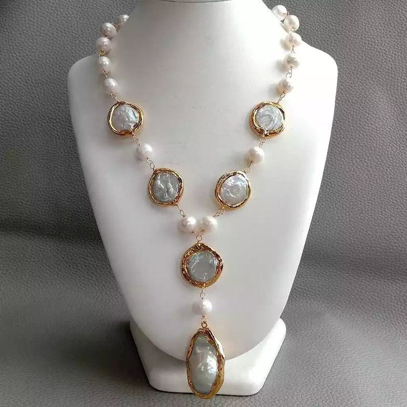 Cultured white pearl necklace