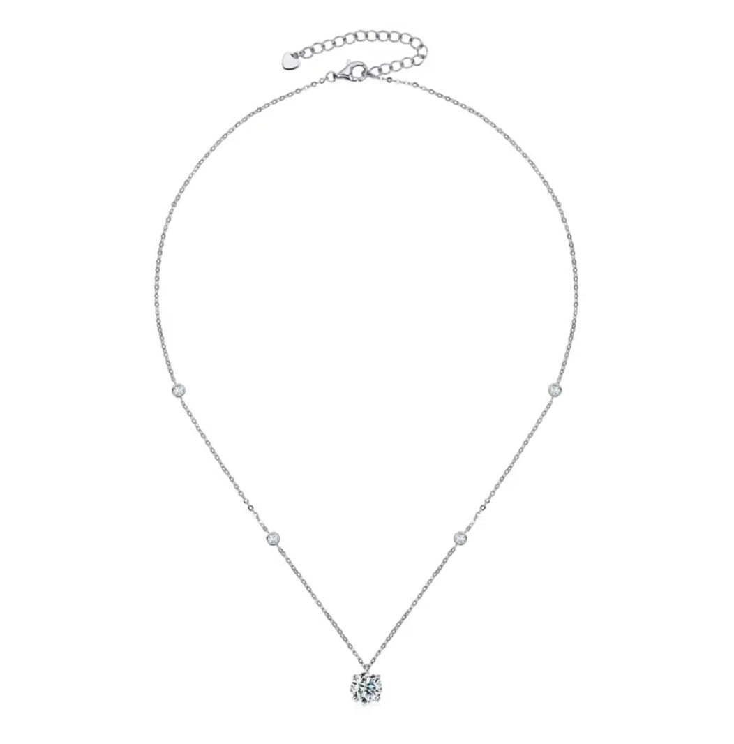 2Ct 8mm Moissanite Diamond Pendant Silver Necklace
