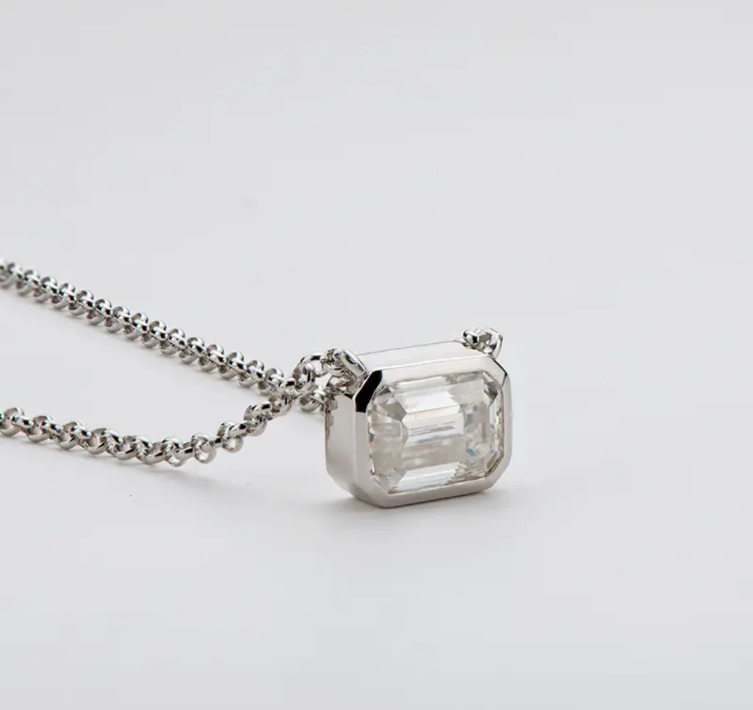 1Ct 6.5mm square Moissanite Diamond Pendant Necklace