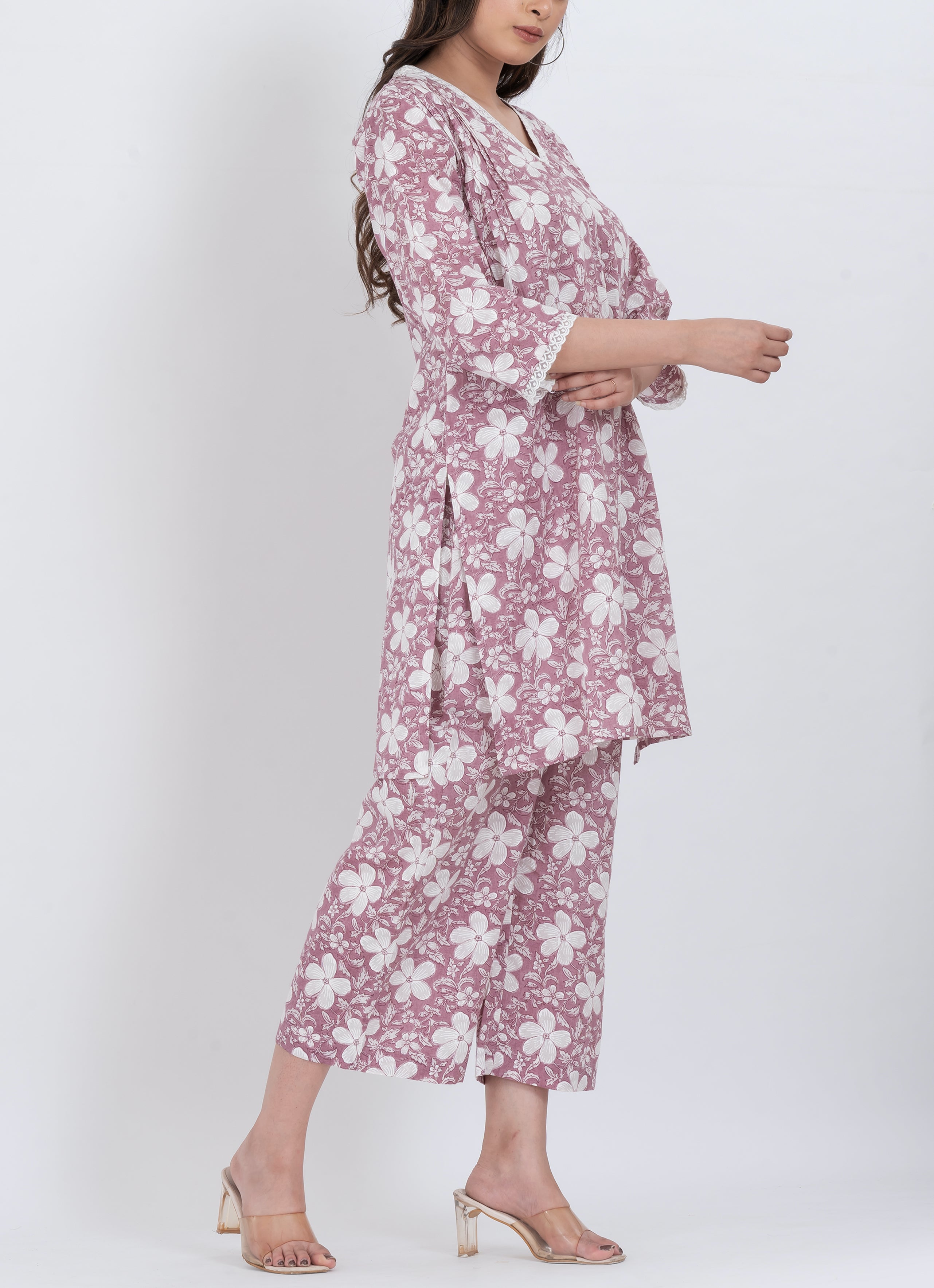 Breathable cotton ethnic bottoms with floral print