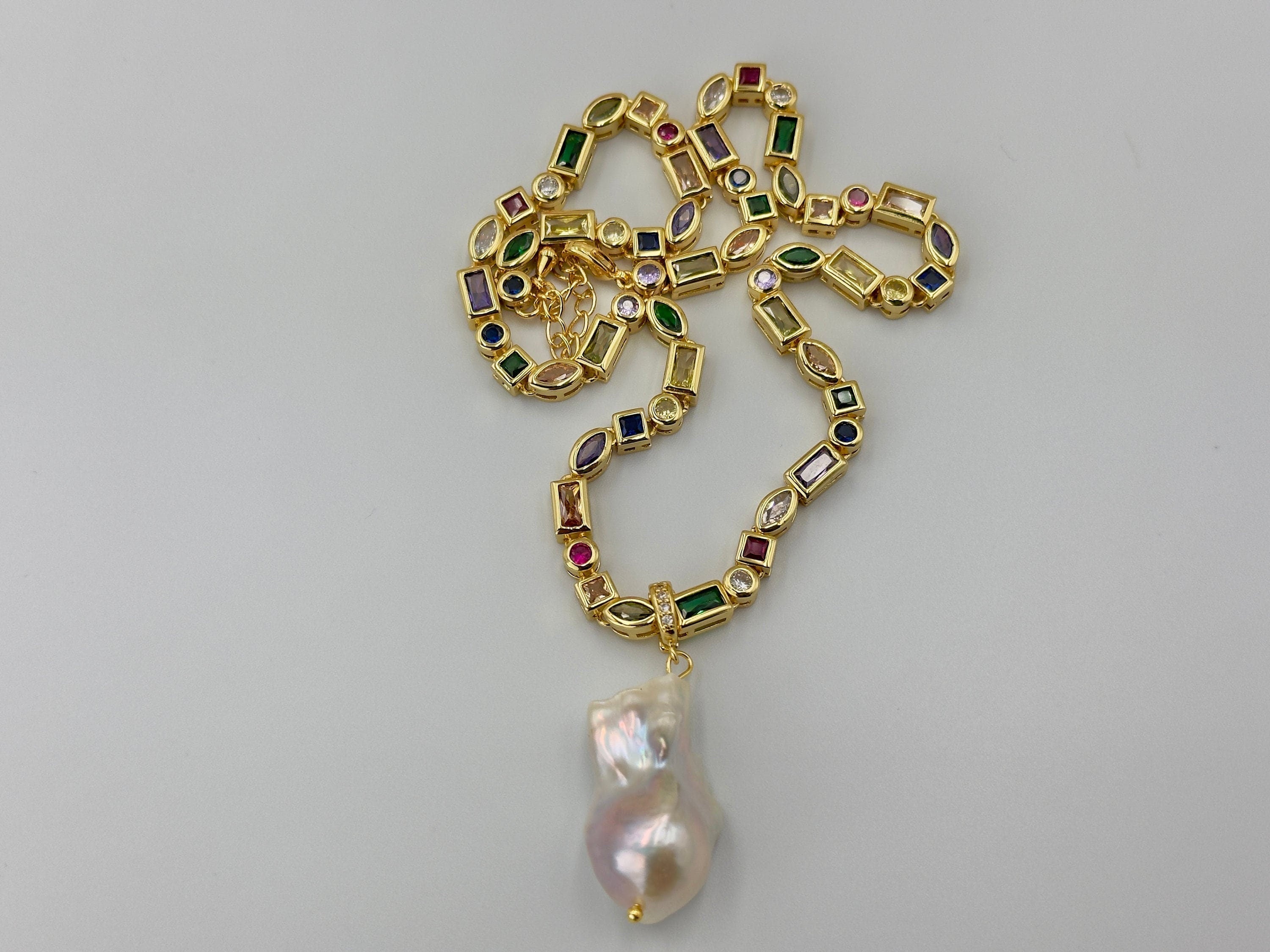 Cultured White Baroque Pearl Pendant