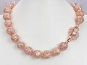 Natural Pink Shell Necklace.