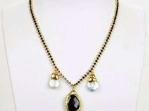 Vintage Black Color Crystal Chain Necklace.