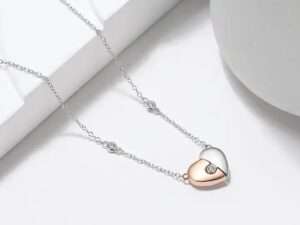 Silver Creative Magnet Heart Pendant Necklace.