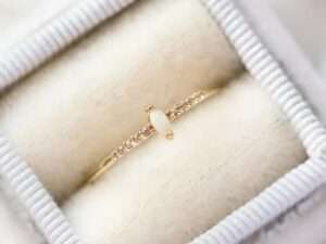 Silver Gemstone Gold-Plated Princess Ring.
