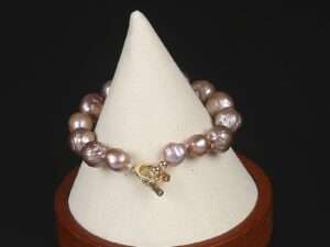 Handmade Metallic Color Baroque Pearl Bracelet.